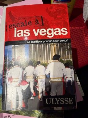 Escale à Las Vegas Travel Guide - Red Cover